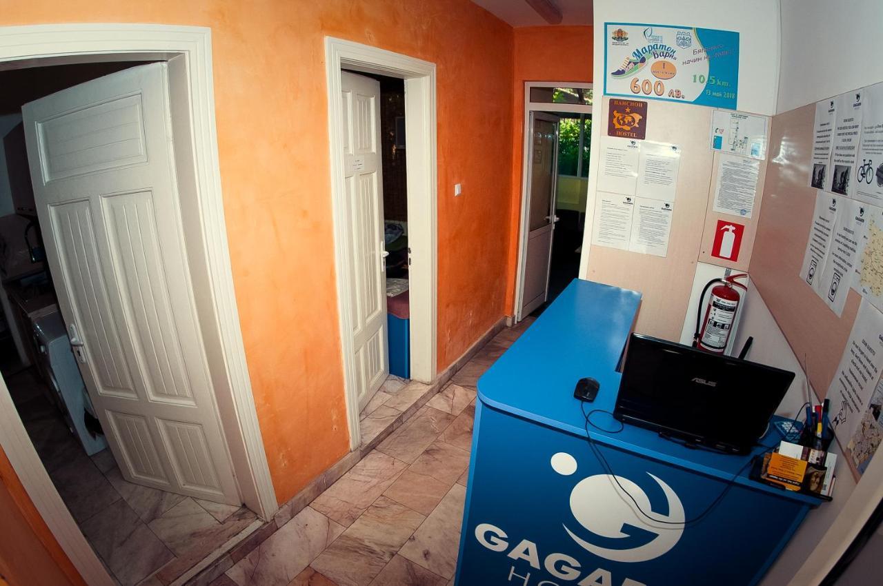 Gagarin House Hostel Varna Ngoại thất bức ảnh