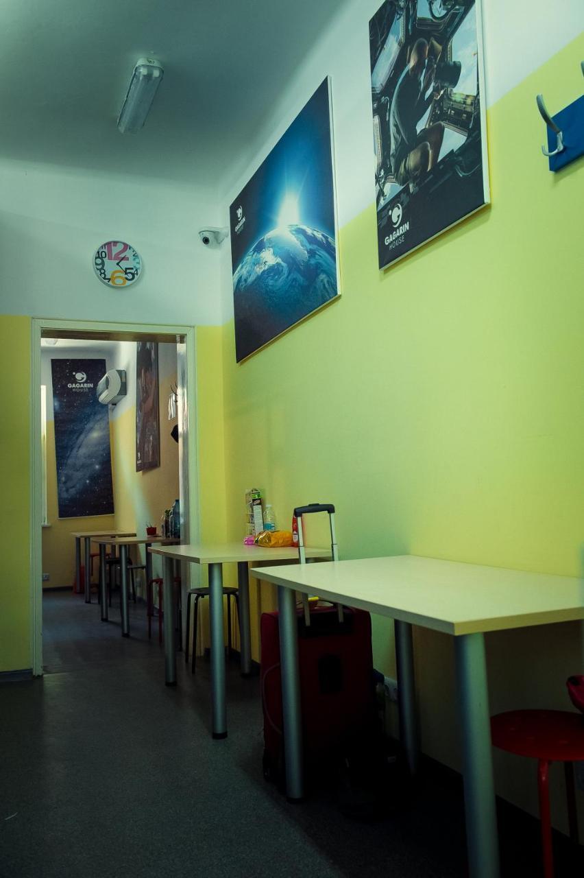 Gagarin House Hostel Varna Ngoại thất bức ảnh